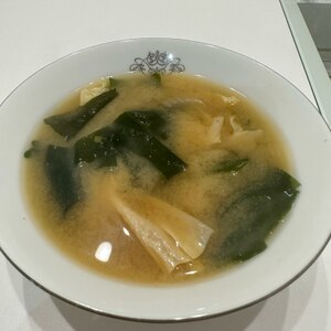 湯葉入りみそ汁②